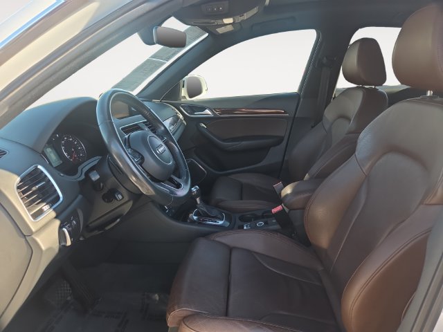Used 2018 Audi Q3 2.0T Premium Plus w/ Premium Plus Package AWD/4WD image 9