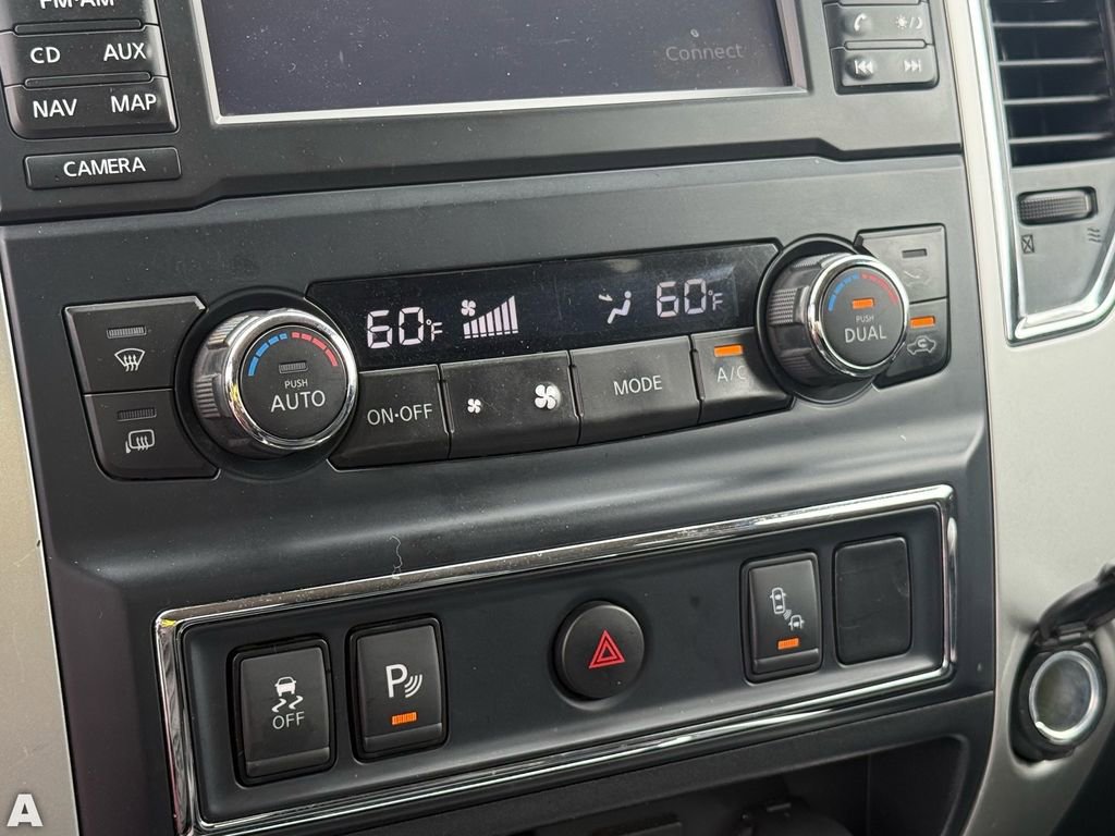 Used 2017 Nissan Titan PRO-4X image 22