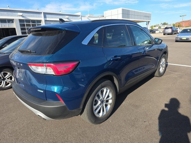 Used 2020 Ford Escape SE FWD image 4