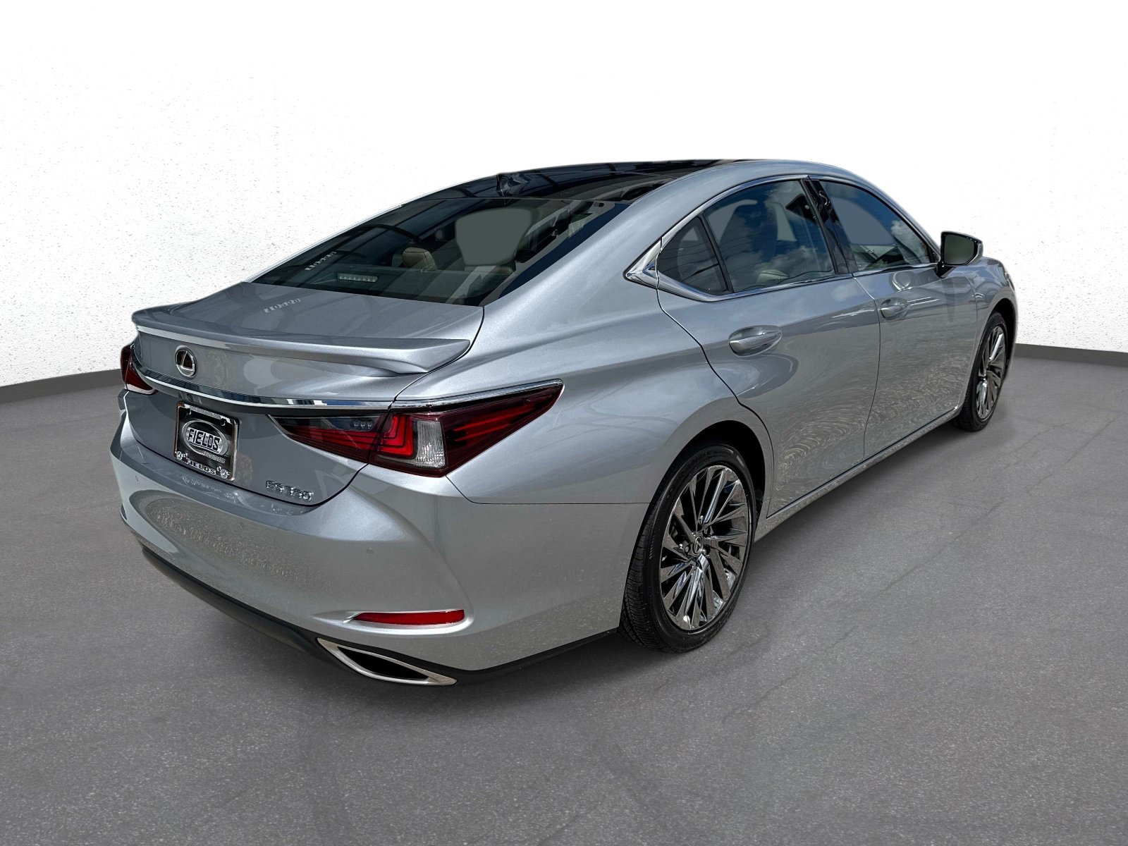 Used 2024 Lexus ES 350 Ultra Luxury w/ Accessory Package (Z2) FWD image 3