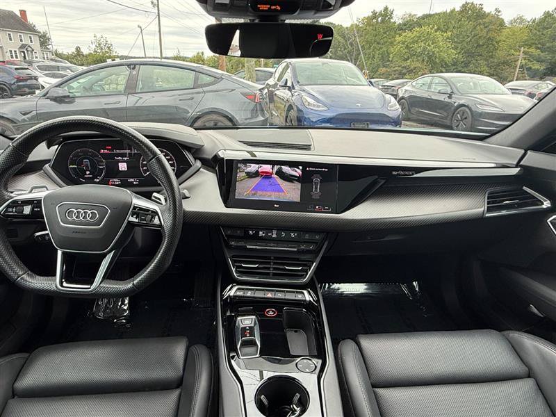 Used 2023 Audi e-tron GT Premium Plus w/ Performance Package AWD/4WD image 11