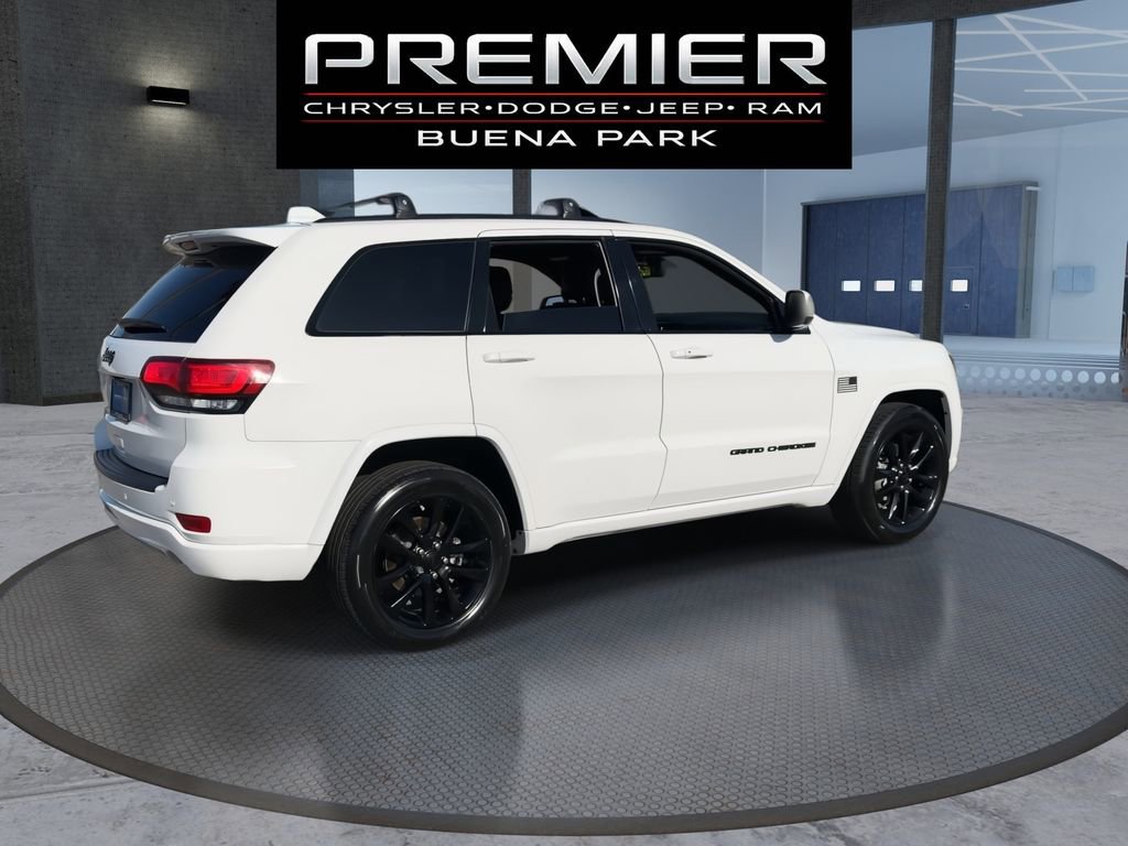 Used 2020 Jeep Grand Cherokee Altitude RWD image 8