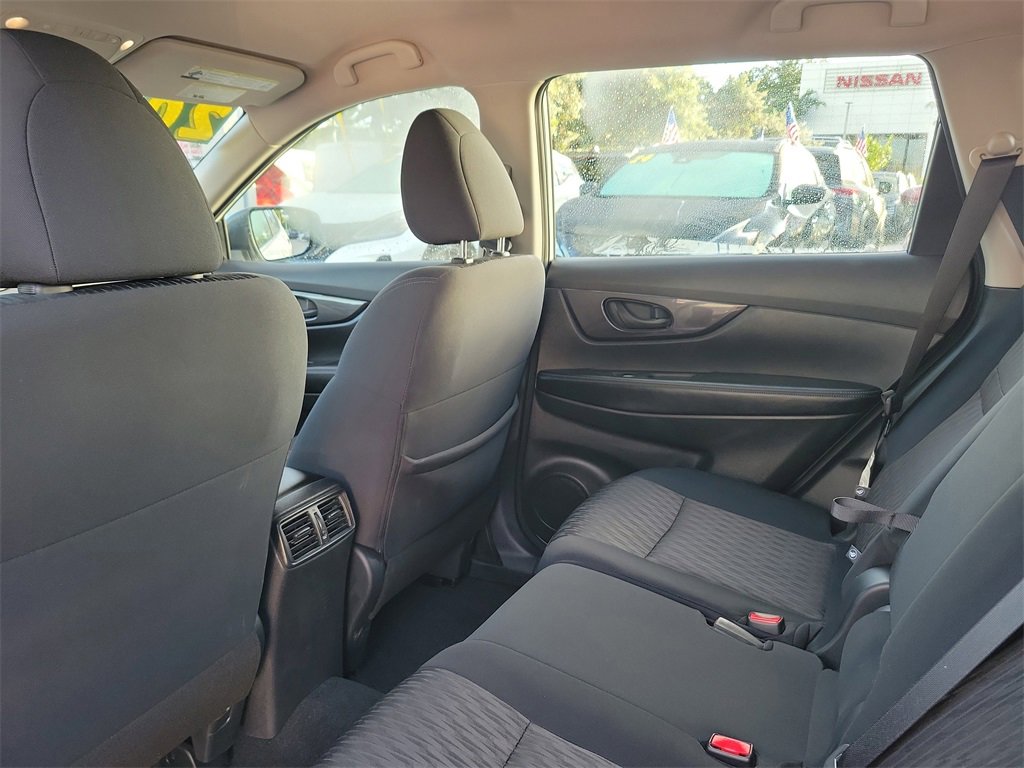 Certified 2020 Nissan Rogue S image 8