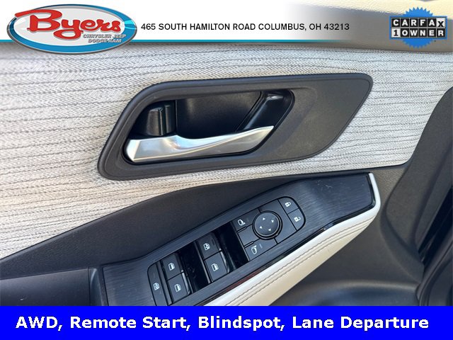 Used 2023 Nissan Rogue SV image 12