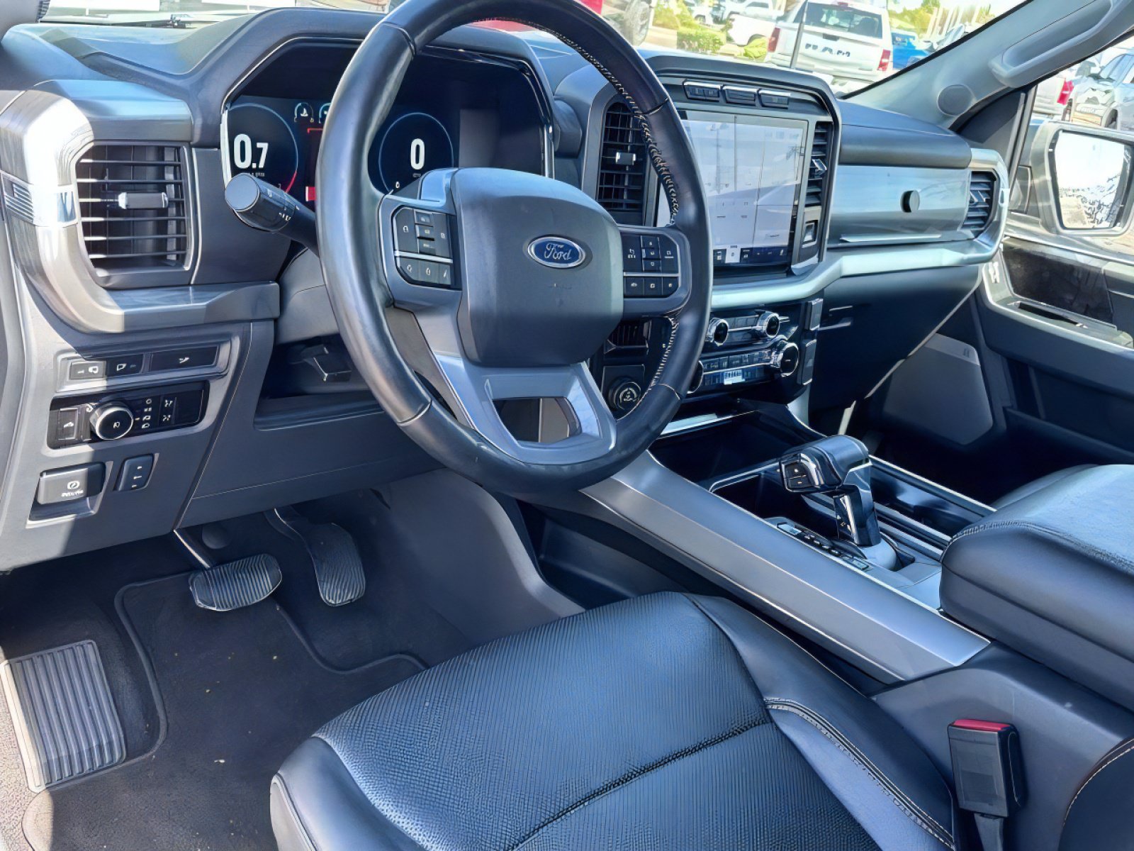 Used 2023 Ford F150 Lariat RWD image 15