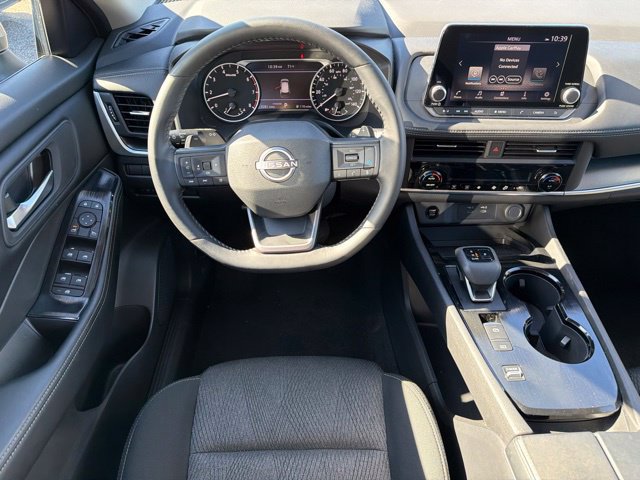 Used 2026 Nissan Rogue SV FWD image 18