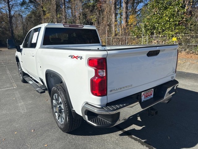 Used 2024 Chevrolet Silverado 2500 LT image 3