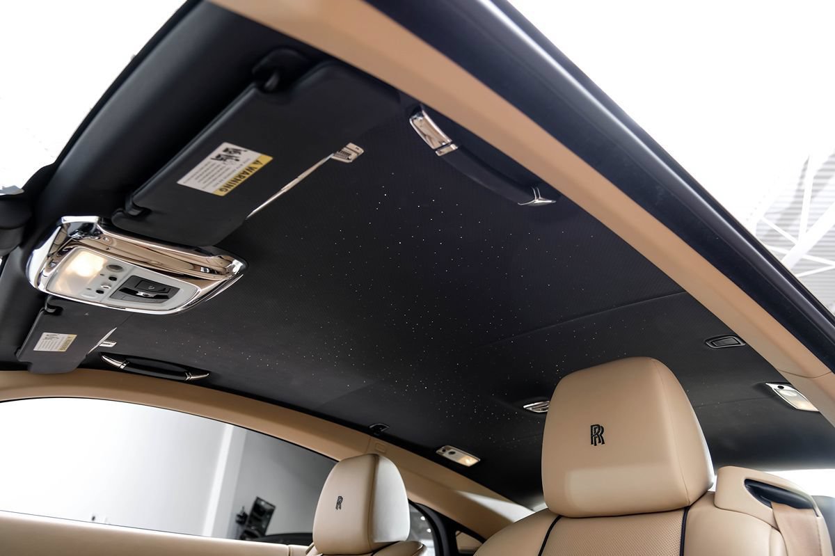 Used 2016 Rolls-Royce Wraith RWD image 20