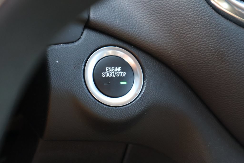 Used 2024 Chevrolet Equinox LT FWD image 28
