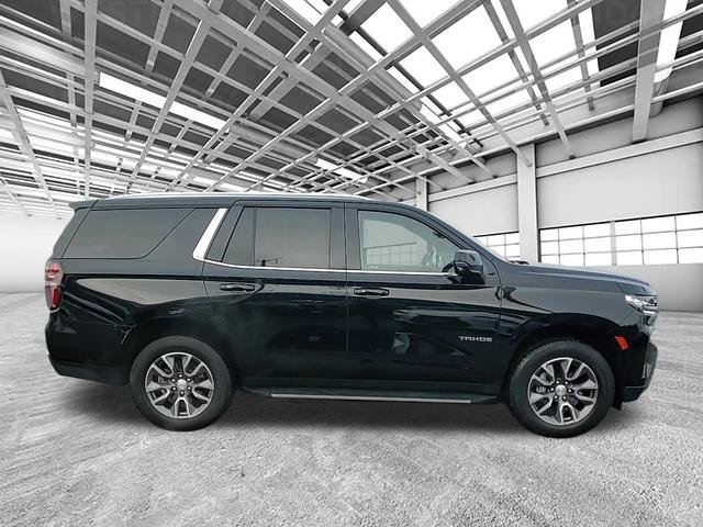 Used 2022 Chevrolet Tahoe LT w/ LT Signature Plus Package image 2