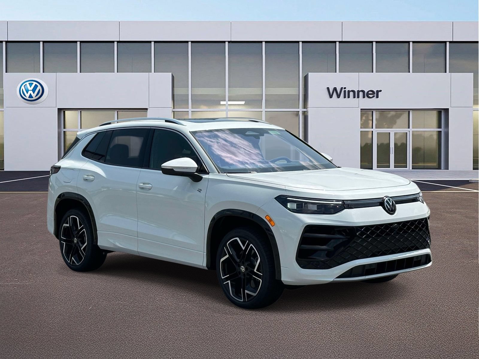 New 2026 Volkswagen Tiguan SEL R-Line AWD/4WD image 8