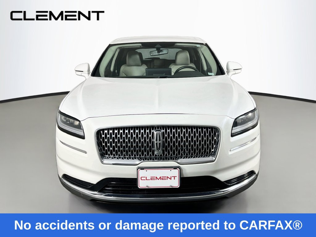 Used 2022 Lincoln Nautilus FWD image 2