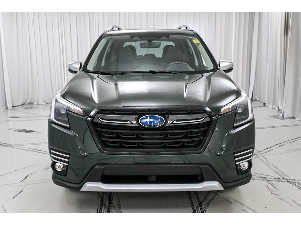 Used 2023 Subaru Forester Touring w/ Popular Package #2 AWD/4WD image 3