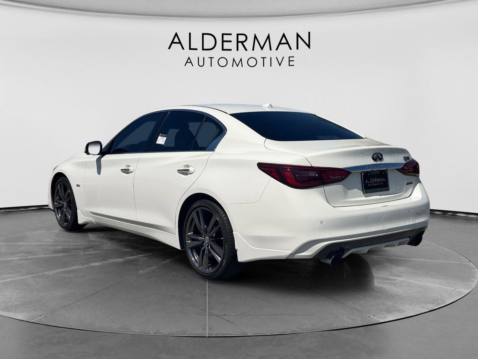 Used 2019 INFINITI Q50 Signature Edition RWD image 3