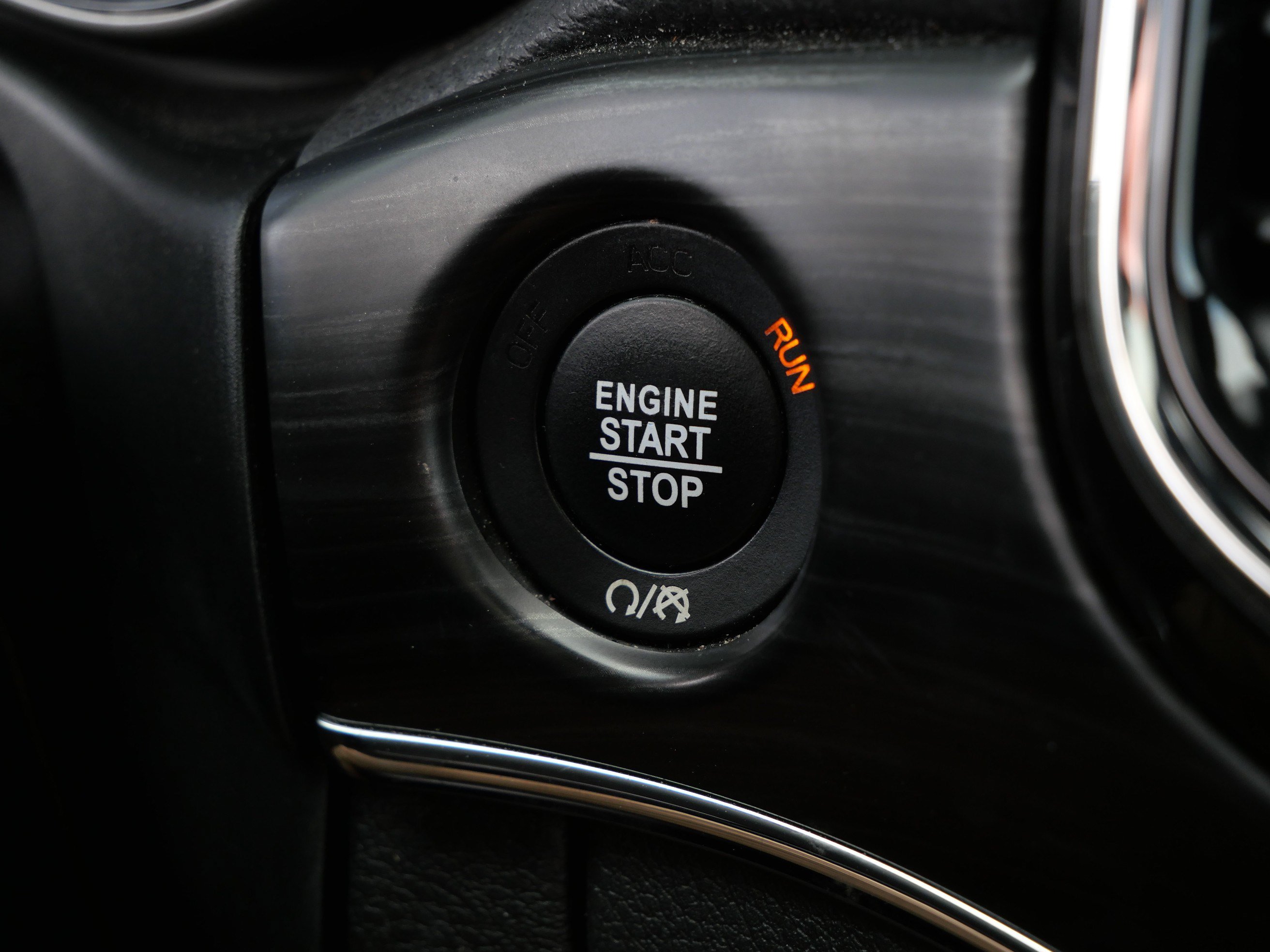 Certified 2021 Jeep Grand Cherokee Limited w/ Quick Order Package 28K 80th AWD/4WD image 27