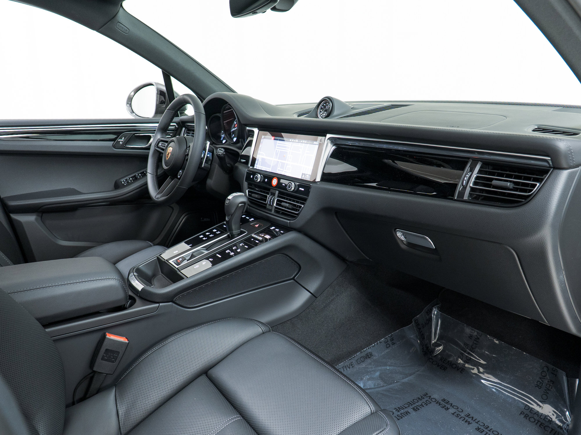 New 2025 Porsche Macan Turbo image 25