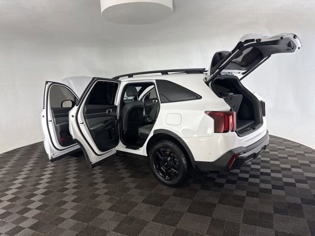 Used 2024 Kia Sorento SX Prestige w/ Sage Leather Package image 18