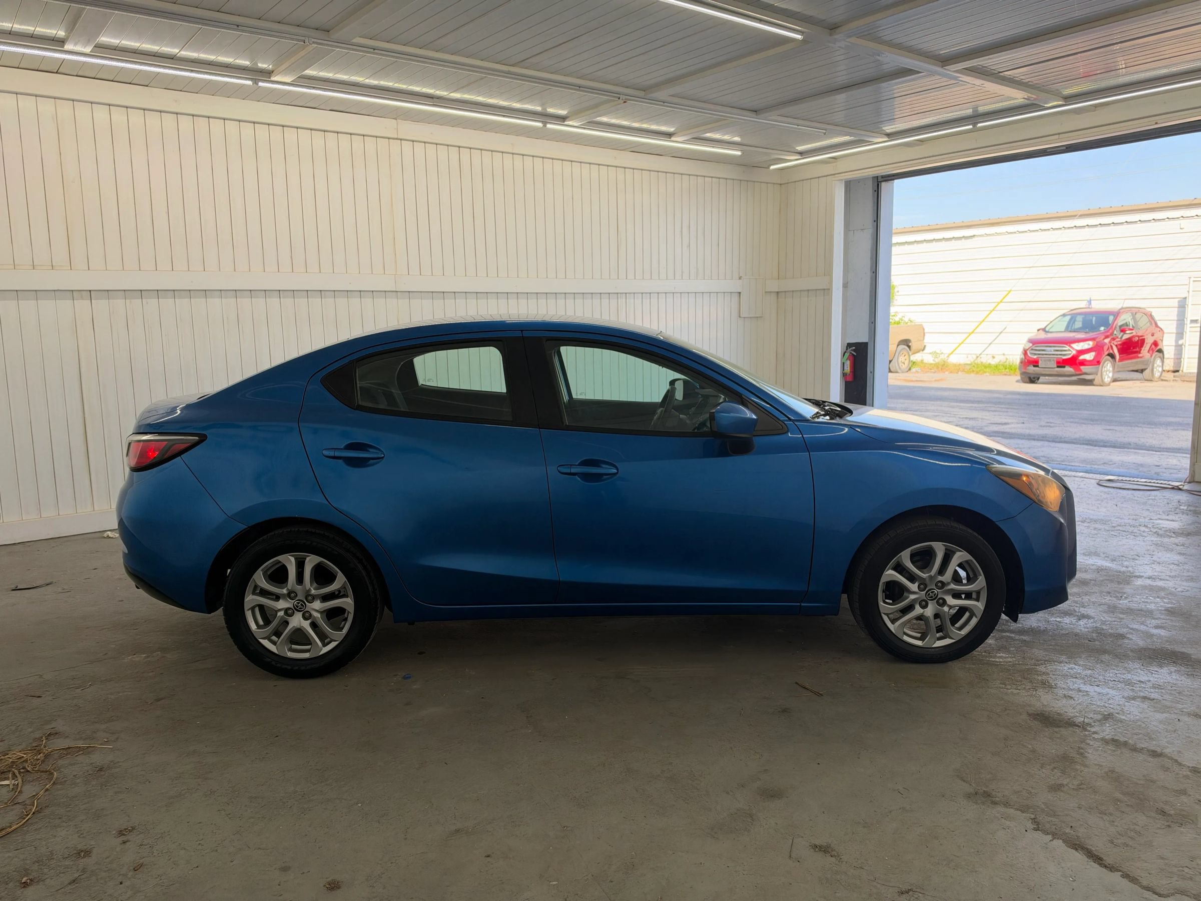 Used 2016 Scion iA FWD image 4