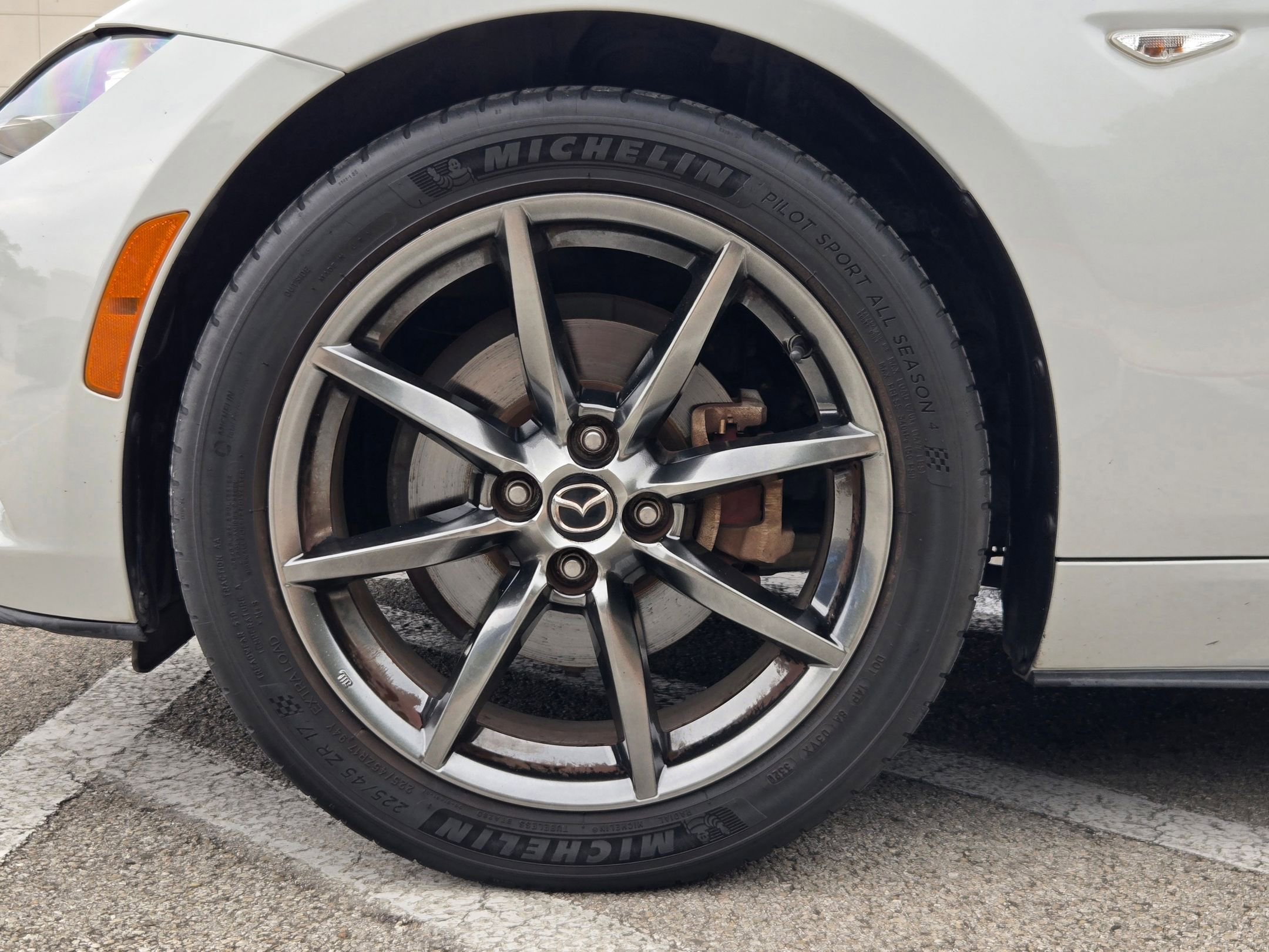 Used 2016 MAZDA MX-5 Miata Grand Touring RWD image 26