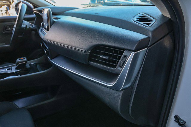 Used 2024 Nissan Rogue S FWD image 30