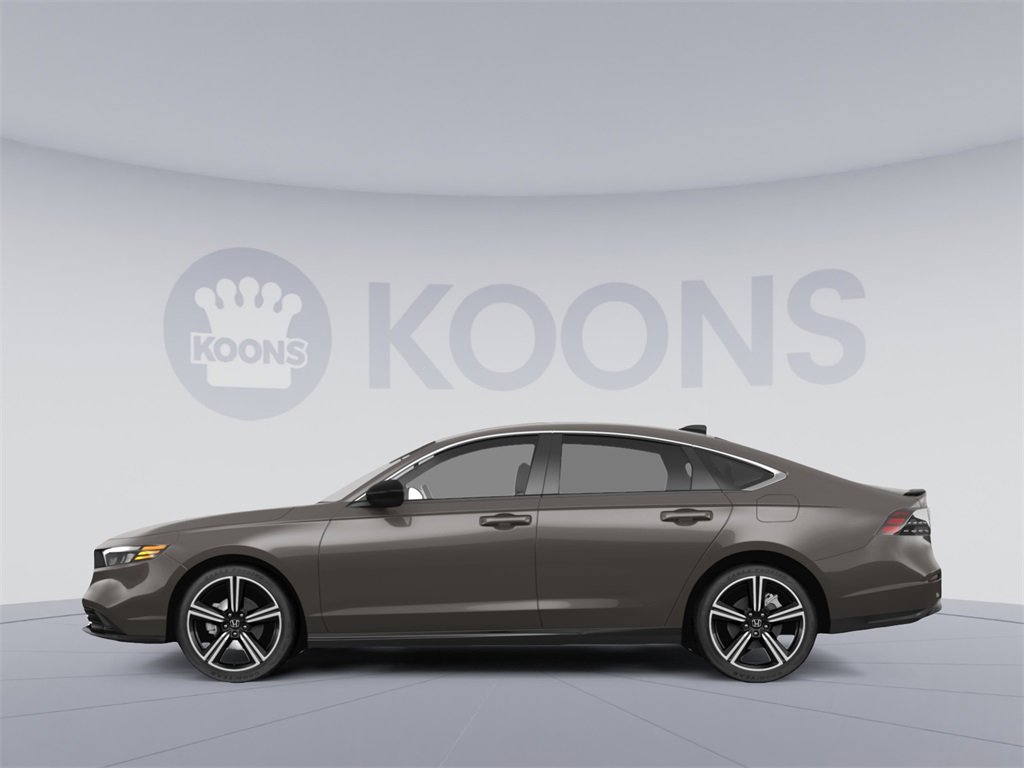 Used 2023 Honda Accord Sport image 2