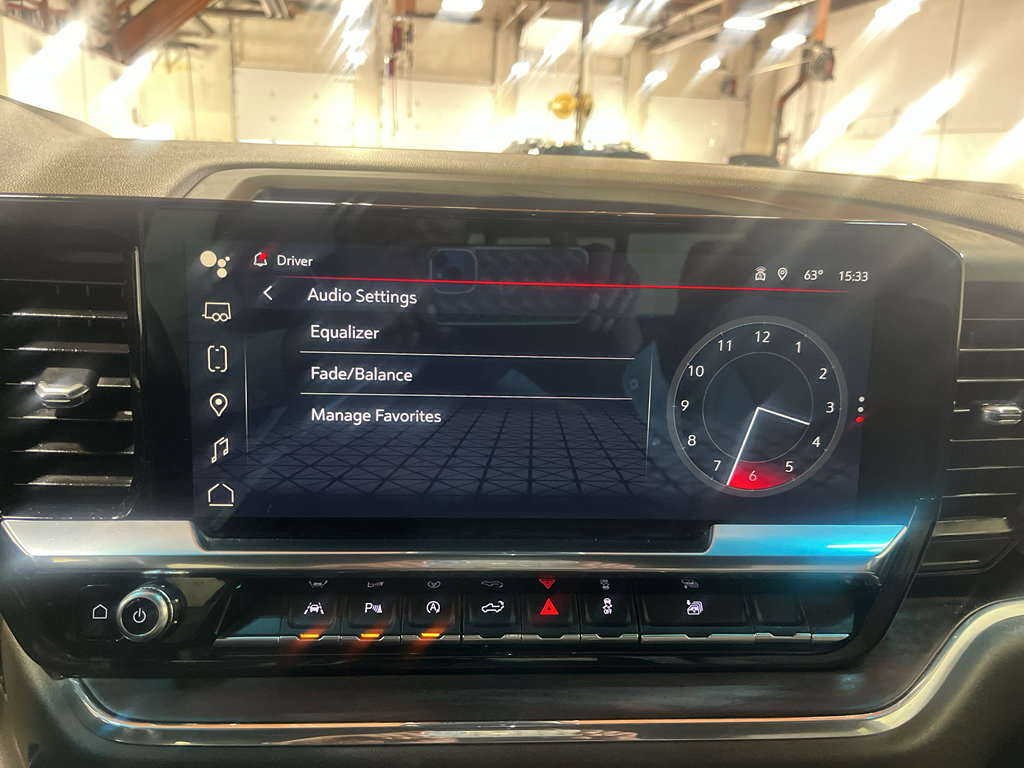 Used 2024 GMC Sierra 1500 SLT w/ SLT Convenience Package AWD/4WD image 22