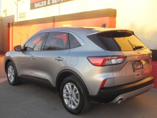 Used 2022 Ford Escape SE w/ Convenience Package image 8