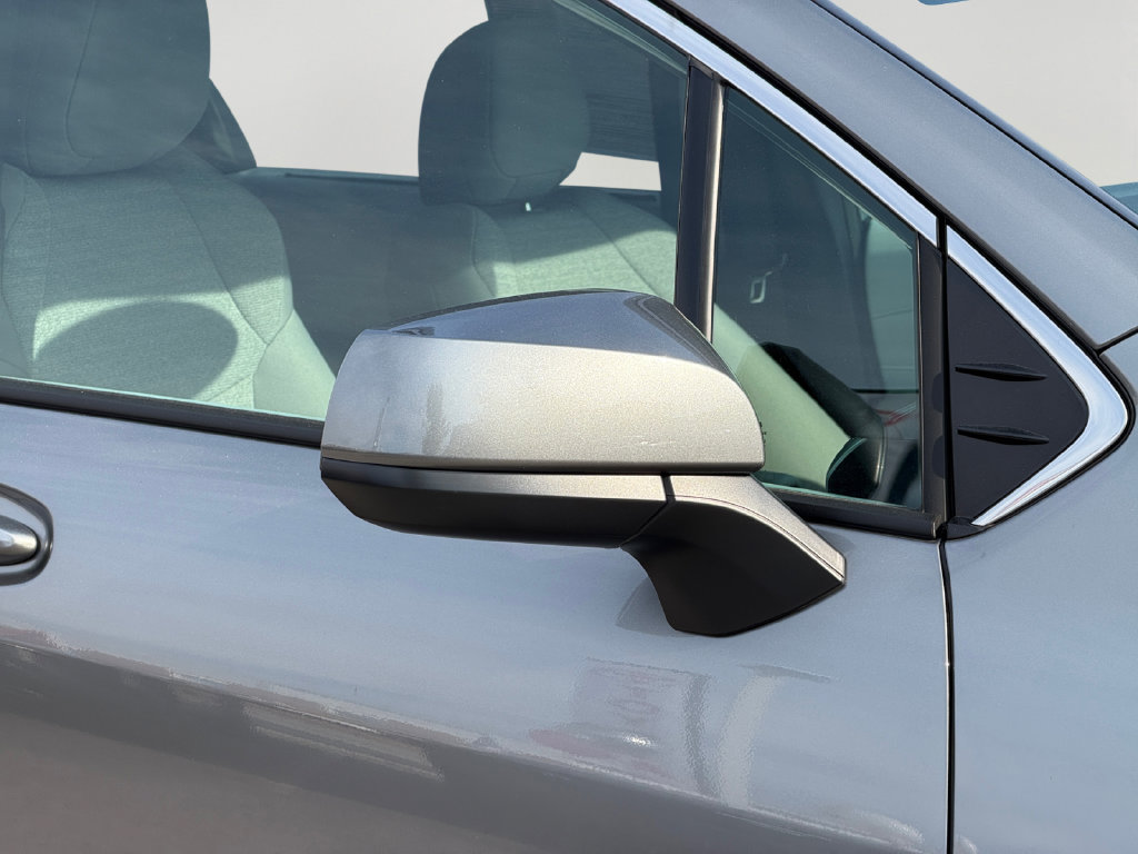 Used 2026 Toyota Sienna LE AWD/4WD image 10