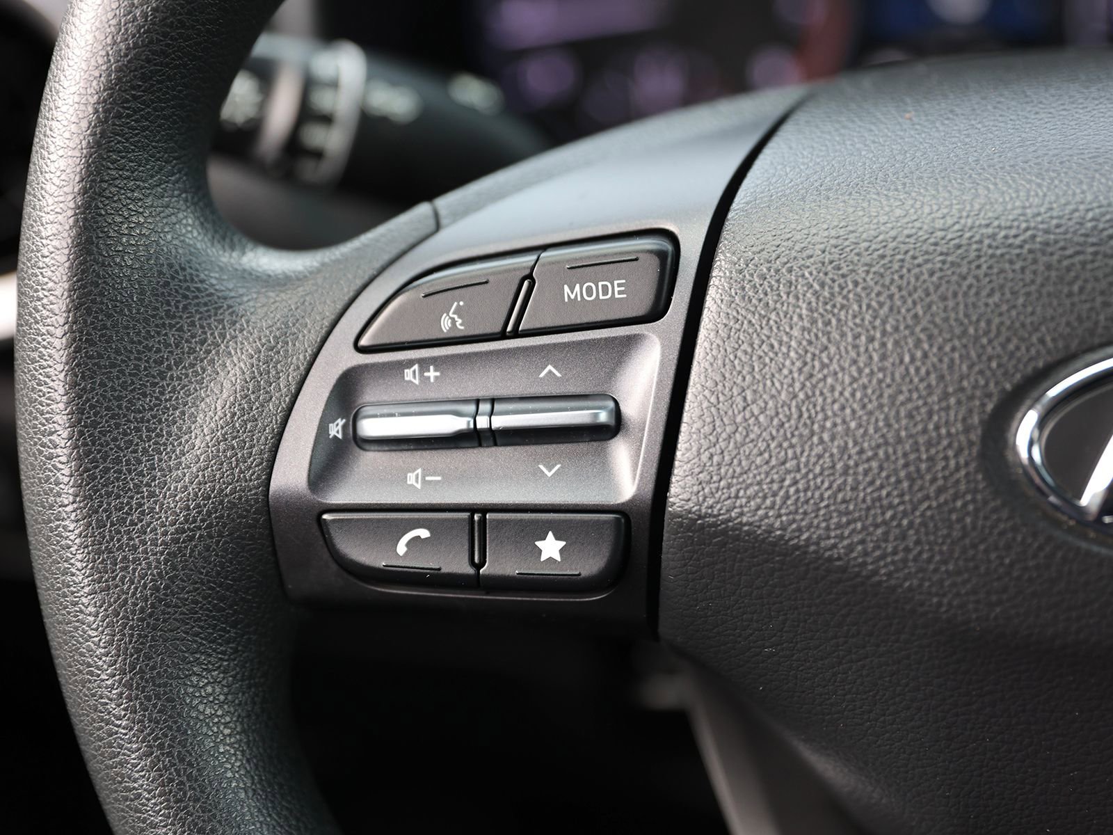 Certified 2023 Hyundai Kona SEL image 34