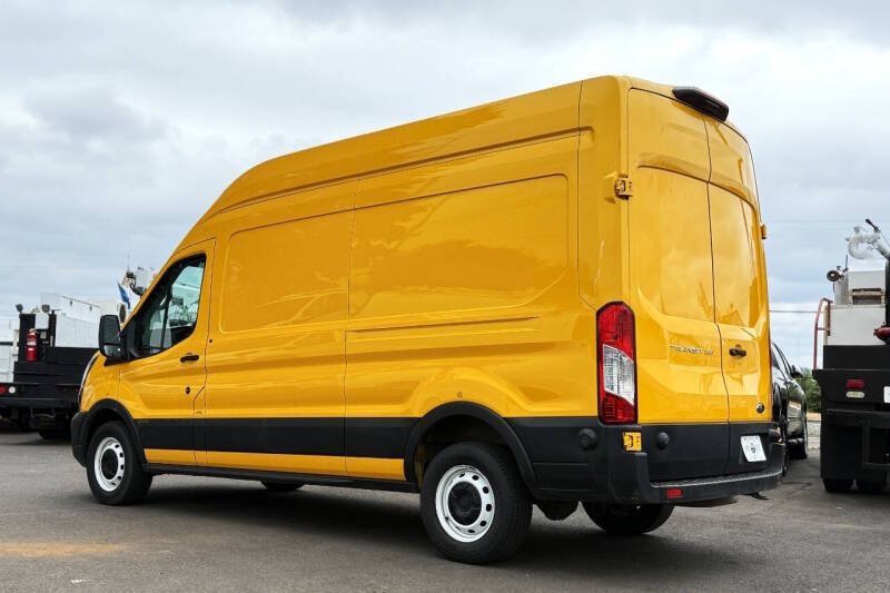 Used 2023 Ford Transit 250 148 High Roof w/ Load Area Protection Package RWD image 7