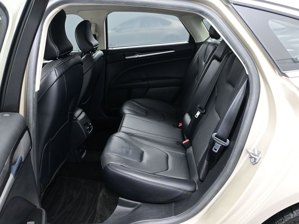 Used 2017 Ford Fusion Titanium image 15