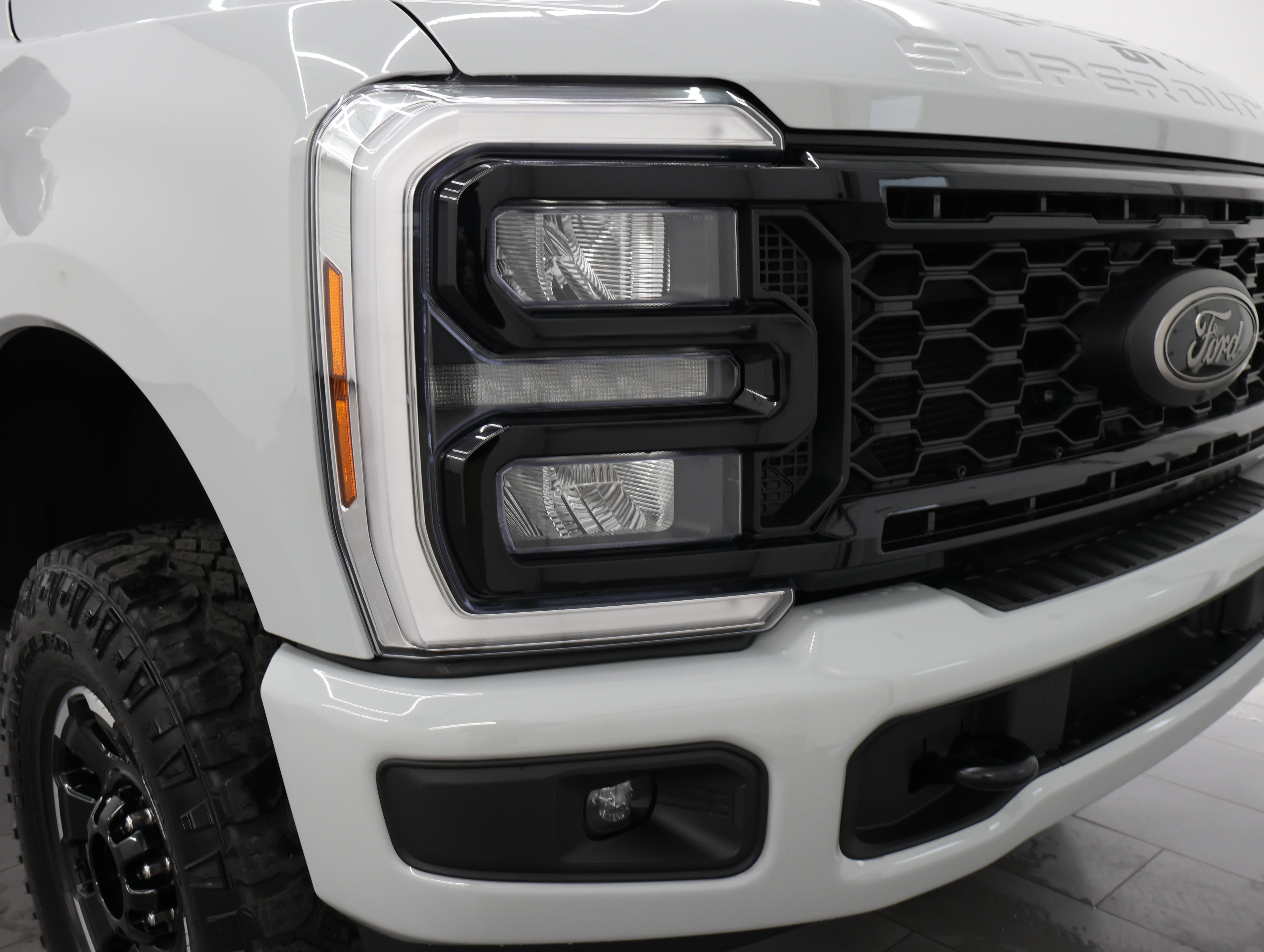 Used 2025 Ford F250 XLT w/ Black Appearance Package AWD/4WD image 26