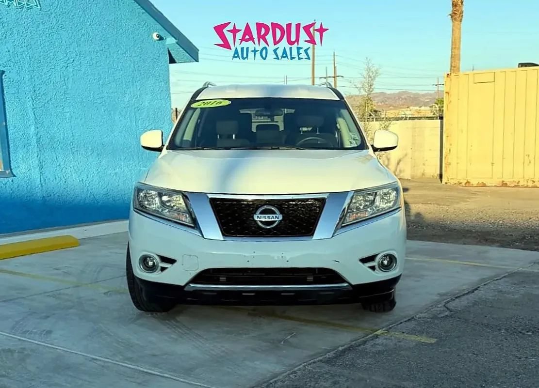 Used 2016 Nissan Pathfinder S FWD image 2