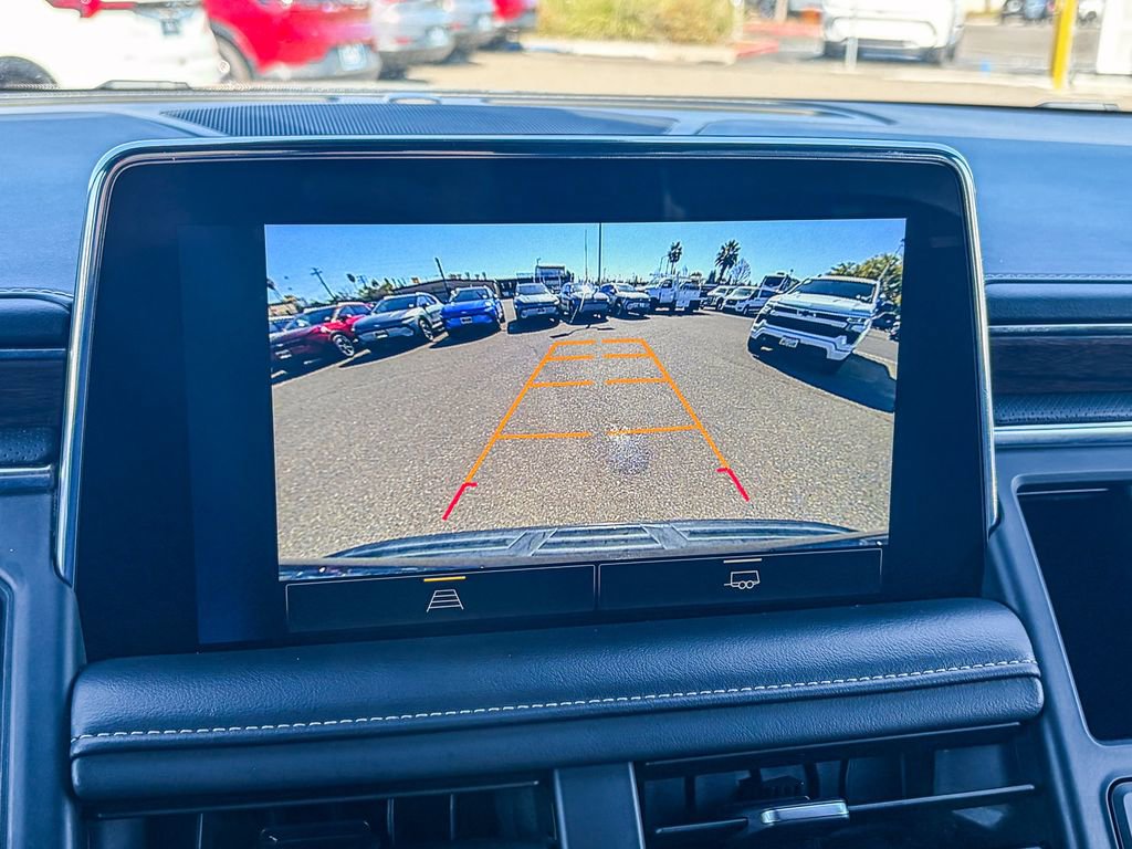 Used 2023 Chevrolet Suburban Premier image 53