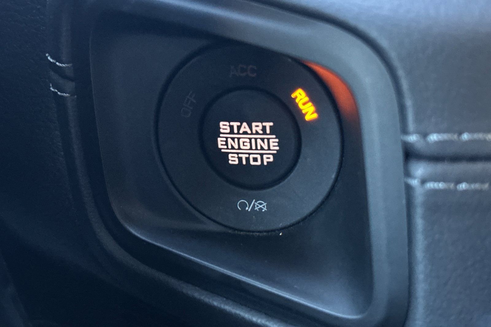 Used 2025 Jeep Gladiator Rubicon w/ Safety Group image 24