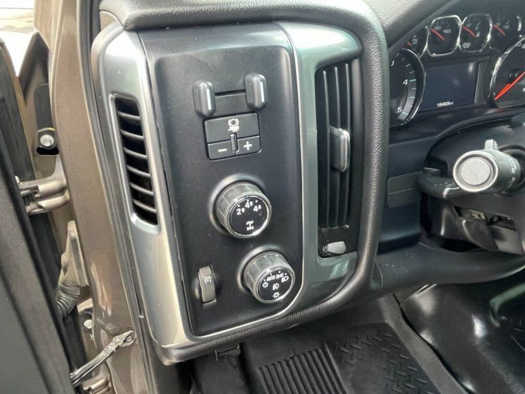 Used 2015 Chevrolet Silverado 2500 LT w/ LT Convenience Package AWD/4WD image 12