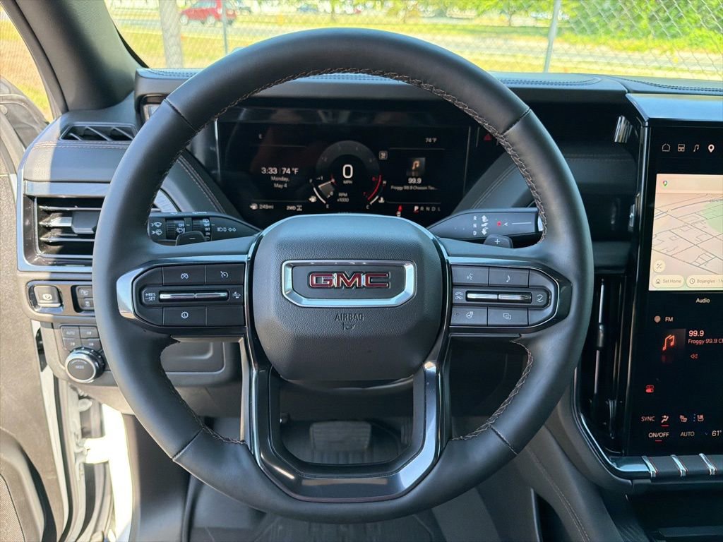 Used 2025 GMC Yukon AT4 w/ AT4 Premium Package AWD/4WD image 15