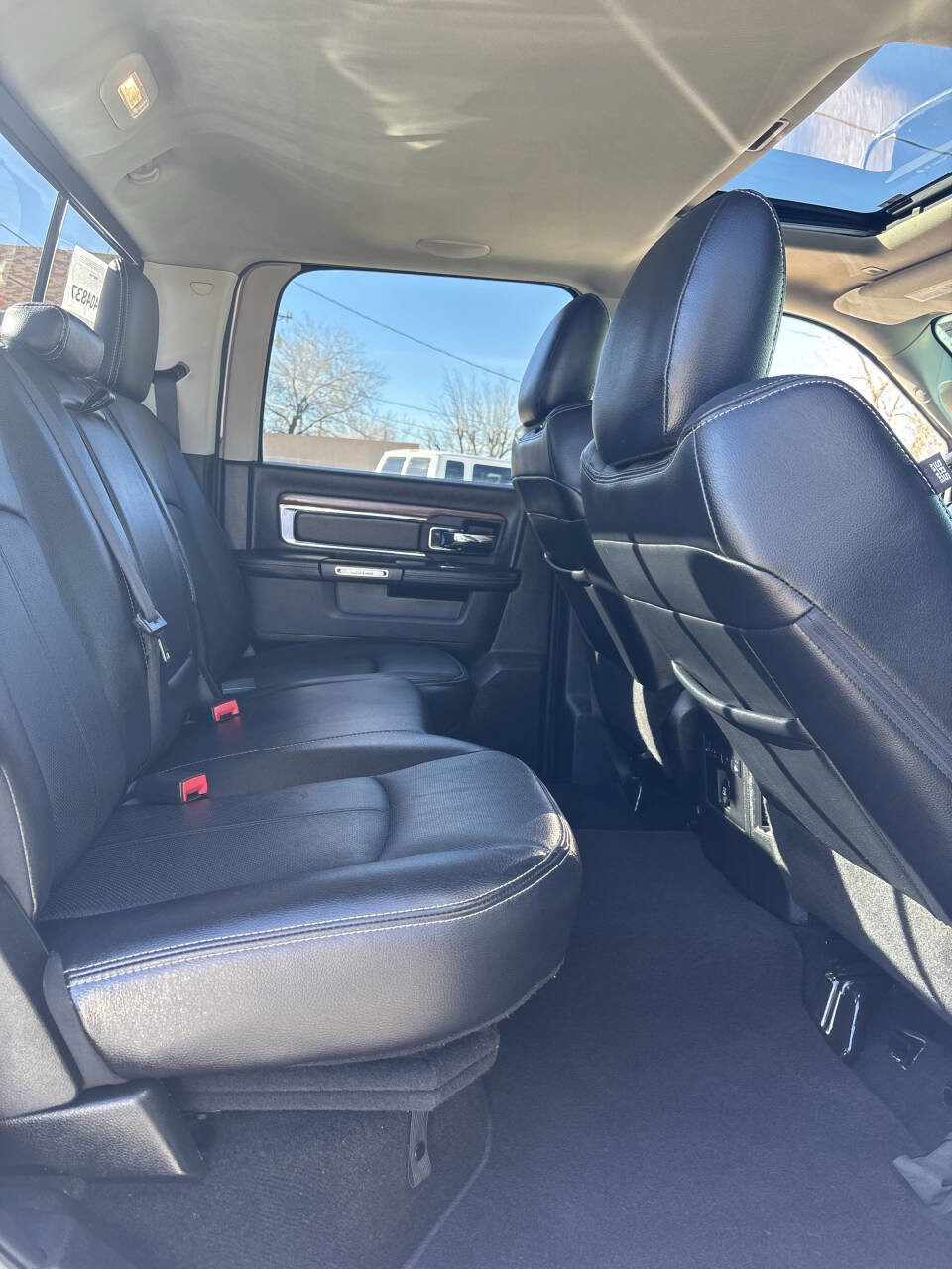 Used 2018 RAM 1500 Laramie w/ Convenience Group image 20