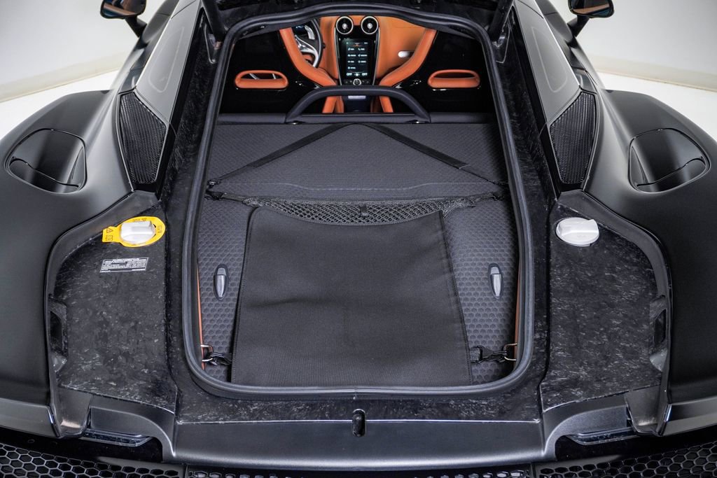 Used 2023 McLaren GT RWD image 33