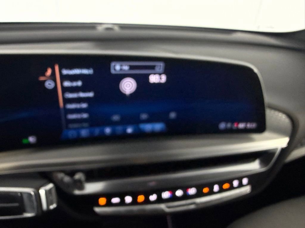 Used 2024 Cadillac Lyriq Sport RWD image 18