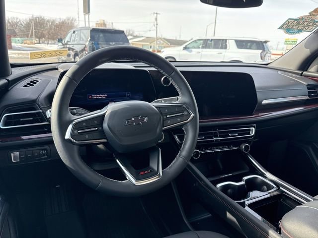 Used 2025 Chevrolet Traverse Z71 w/ Driver Confidence Package image 23