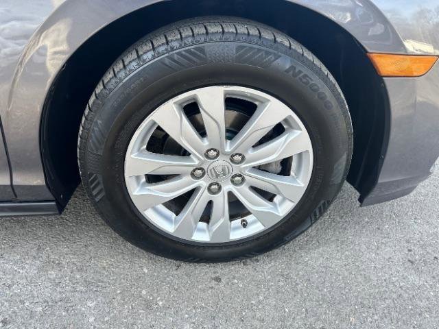 Used 2019 Honda Odyssey LX image 13
