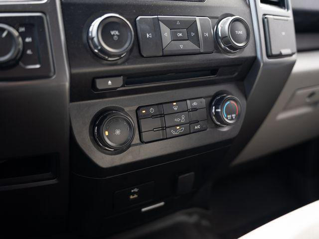 Used 2017 Ford F150 XLT AWD/4WD image 26