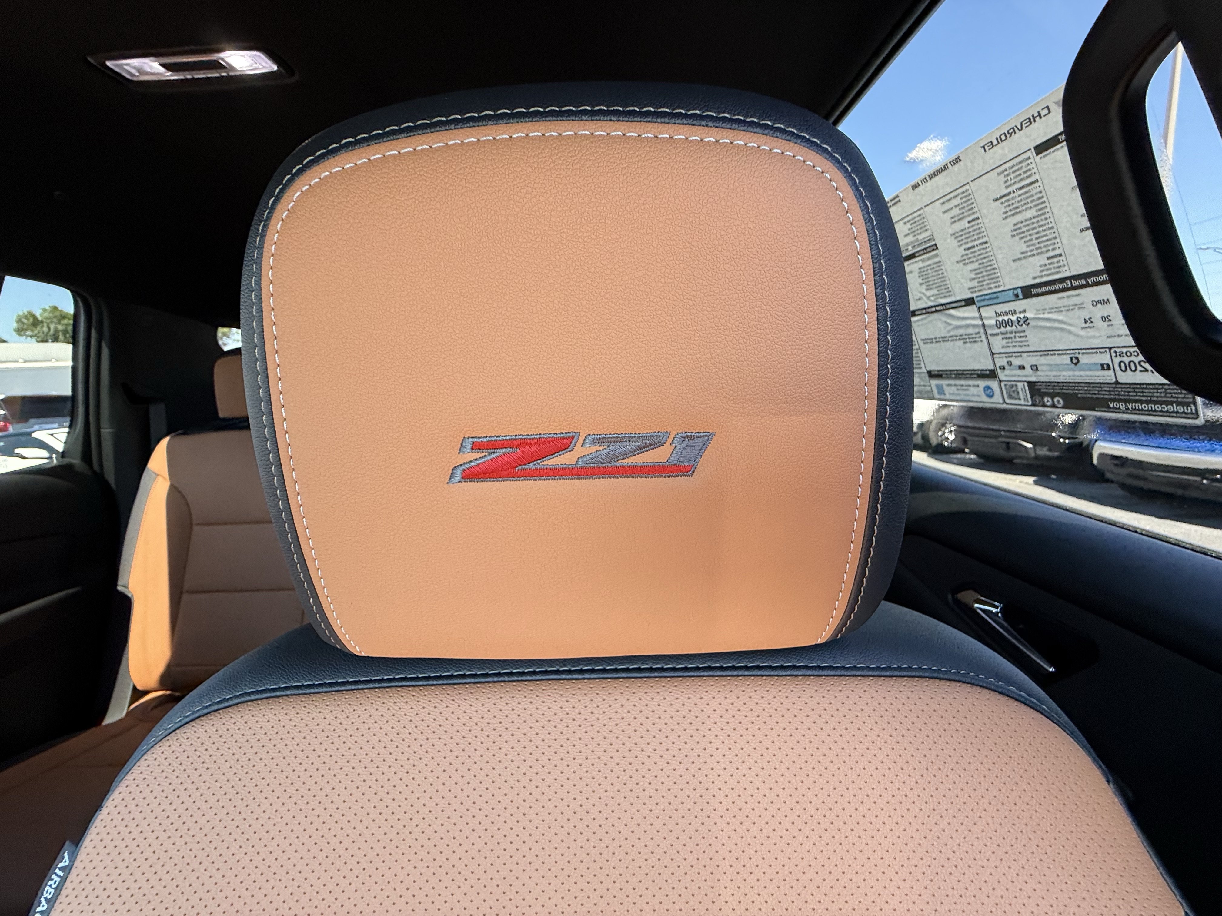 New 2027 Chevrolet Traverse Z71 w/ Enhanced Driving Package AWD/4WD image 17