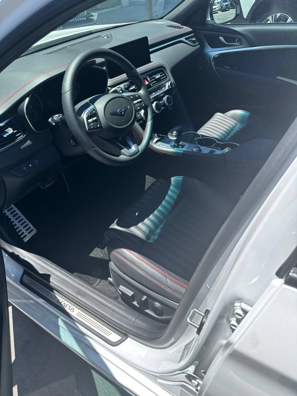 Used 2023 Genesis G70 2.0T w/ Sport Prestige Package RWD image 6