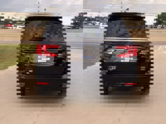 Used 2023 Honda Odyssey Touring image 6