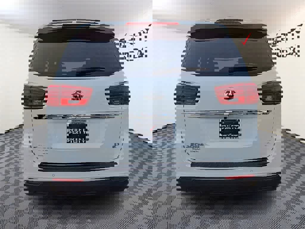 Used 2019 Kia Sedona EX image 5