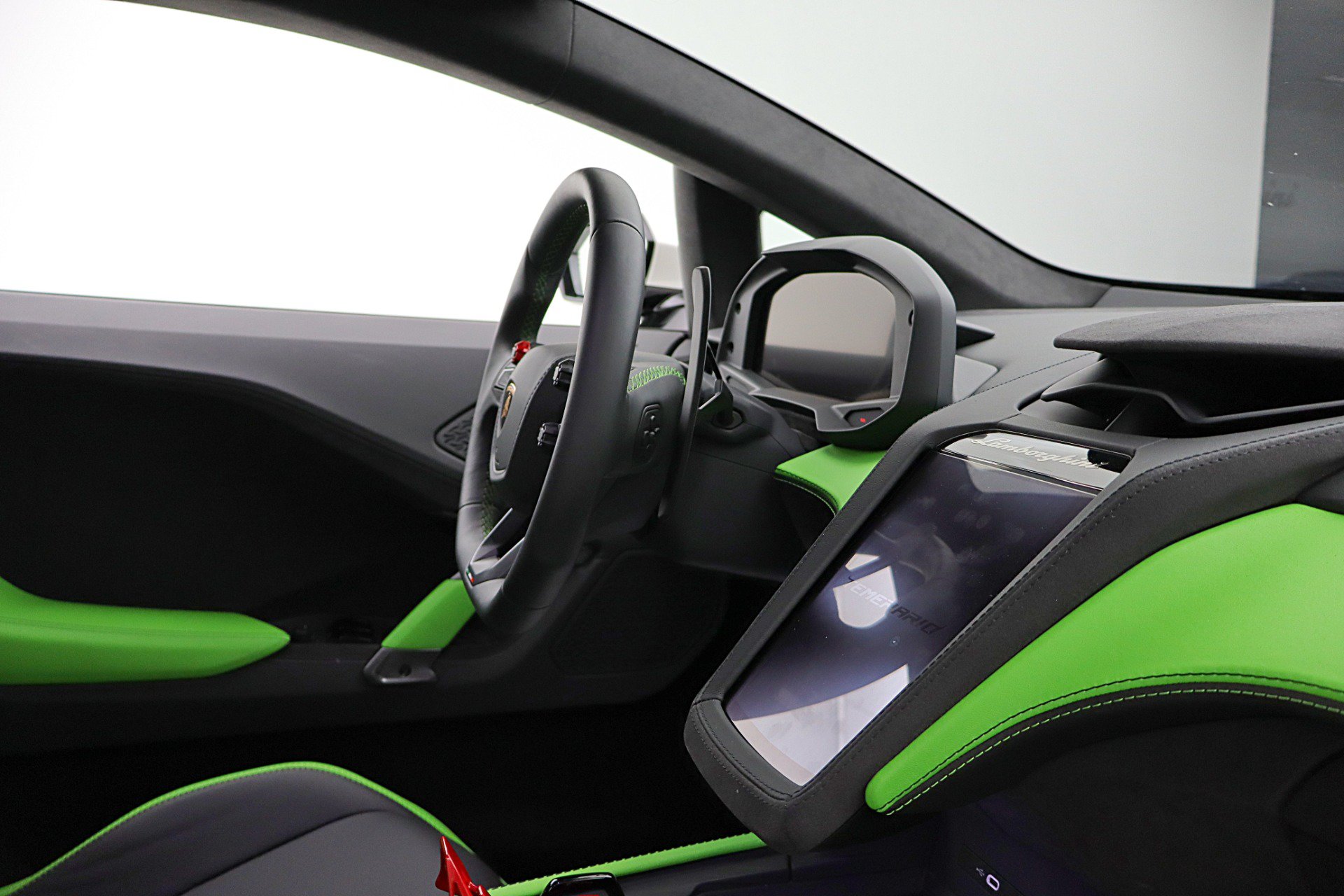 Used 2026 Lamborghini Temerario AWD/4WD image 33