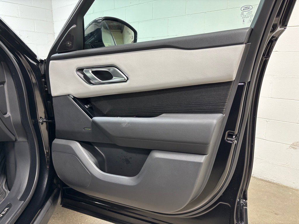 New 2026 Land Rover Range Rover Velar S image 33