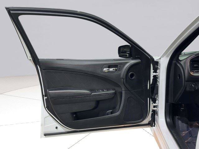 Used 2019 Dodge Charger SRT Hellcat w/ Harman/Kardon Audio Group RWD image 21
